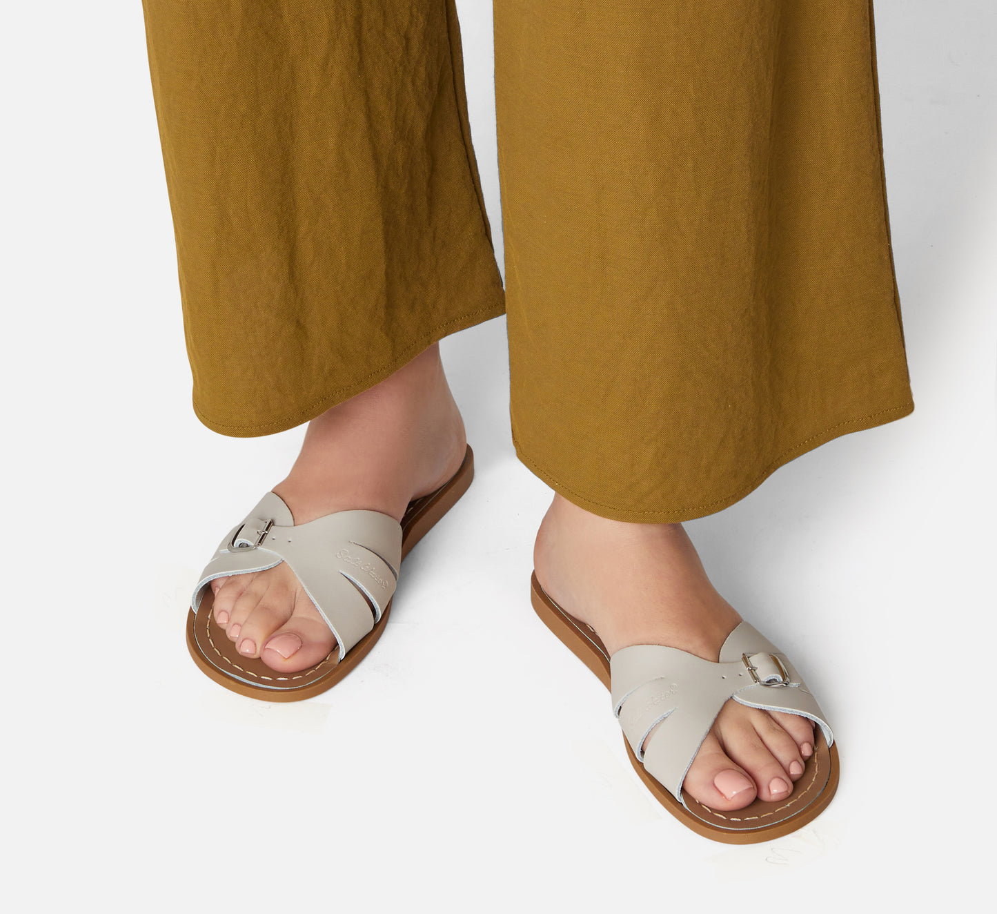 Classic Slide Stone (Women)